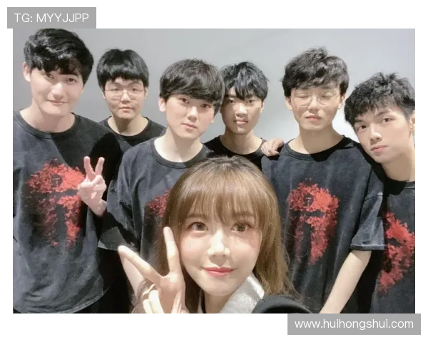 骆歆高清壁纸哪里找？手机和电脑壁纸如何设置？LPL主持人的绝美瞬间如何收藏？